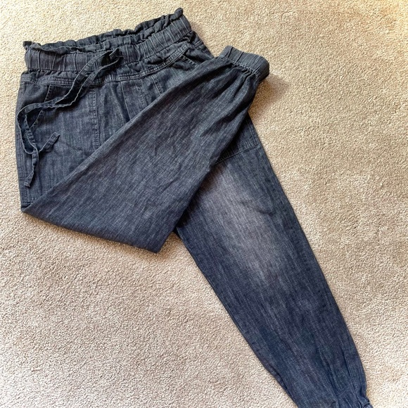 Mustard Seed Women’s Small Black Grey Distressed Casual Joggers Pants - Picture 2 of 10